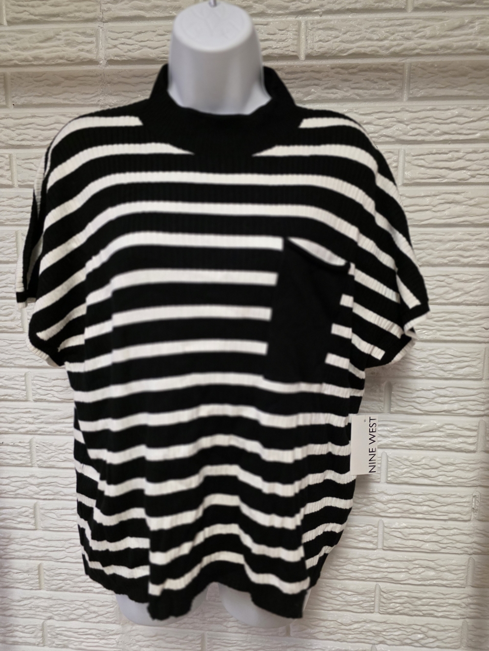 Nine West Black & White Striped Short Sleeve Sweater Top